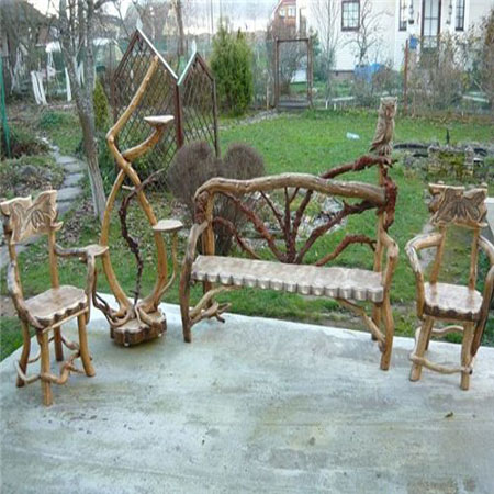 садовая мебель из дерева - скамейка и стулья